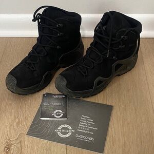 Lowa women’s hiking Black Outdoor Boots zephyr gtx